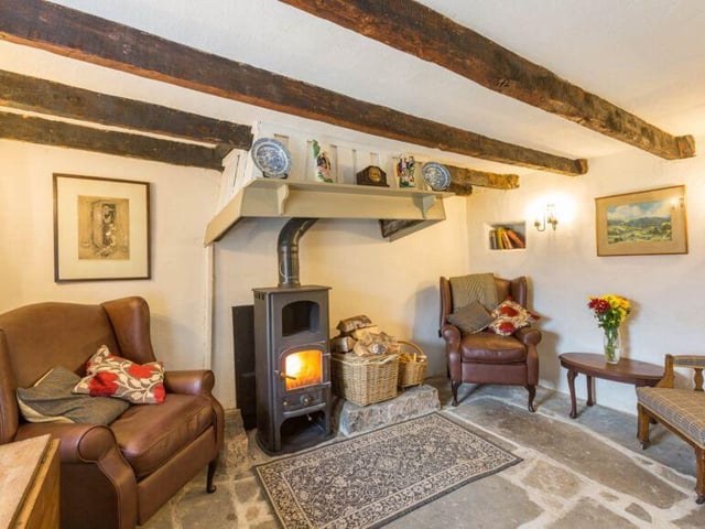 Downies Cottage in Braemar (sleeping 2) is a remote escape to enjoy peace and quiet along with amazing countryside views - perfect for the autumn season. Awarded five stars from Historic Scotland, inside, the cottage has been stylishly renovated and outside has a BBQ, hot tub and sauna. Book: https://bit.ly/3n7Ao3Y
