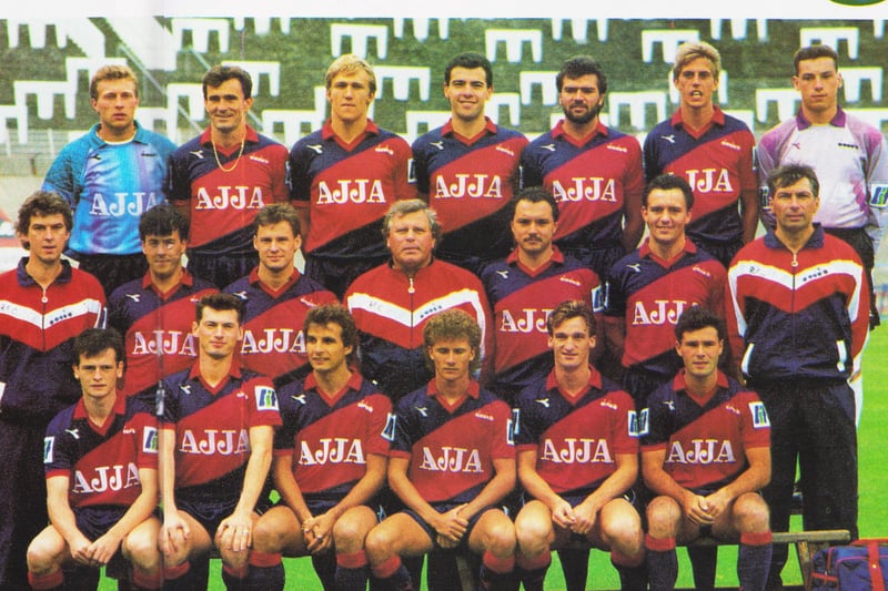 The RFC de Liege team photo from the 1989/90 season. Players included Belgian internationalist Jean-Francois de Sart and Danny Boffin, both of whom would face Hibs with Anderlecht in 1992