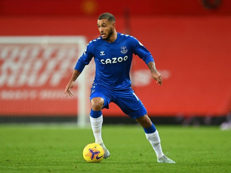 The striker worked under Howe at Bournemouth and could be about to see his Everton career come to an end with the club to decide on whether to offer him a new deal this week.