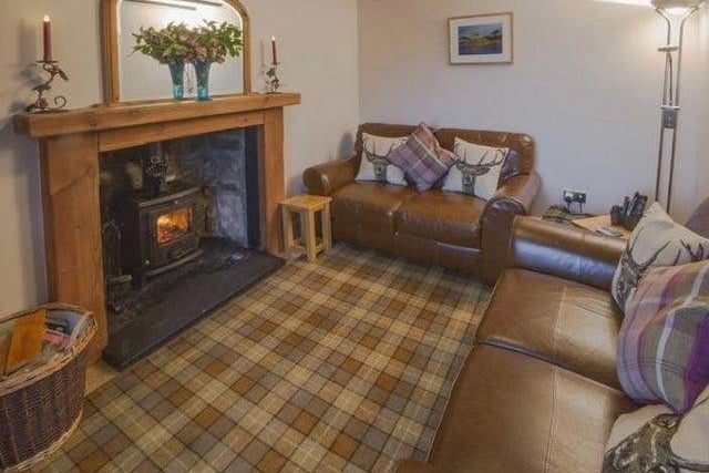 Soak up some tranquillity on the shores of Lochinver at this traditional self-catering holiday cottage, which is tastefully furnished with a warming wood burning stove and modern fittings to make you feel right at home. Book: https://bit.ly/30nx5Mr