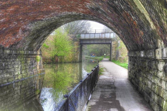 ​Russ Teale sent us something a little different here, taken by the Chesterfield Canal.