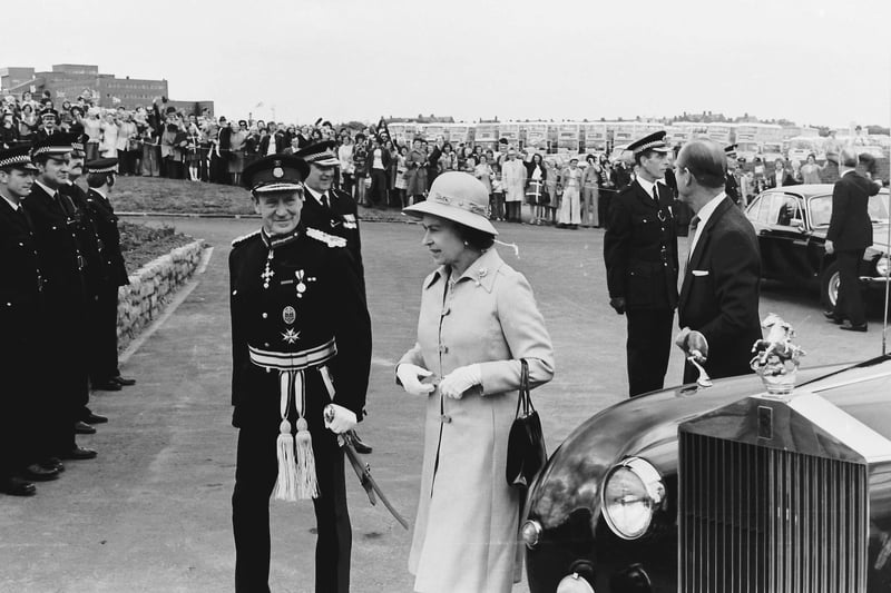 The Queen arrives to a warm welcome in South Shields in 1977. Photo: Freddie Muddit (Fietscher Fotos)