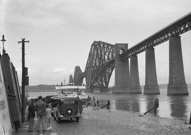 A spectacular image of the Forth Bridge was captured by the photographer, which still looks largely unchanged to this day.