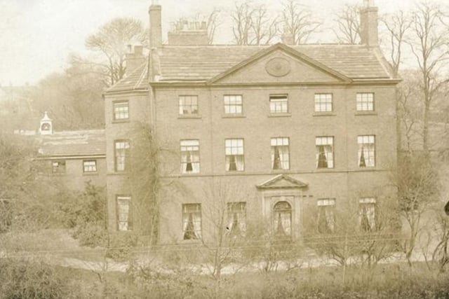 The Park Hotel , seen here in 1910, was also known as West House. The house was situated on West Bars near waht is now Shentall Gardens.