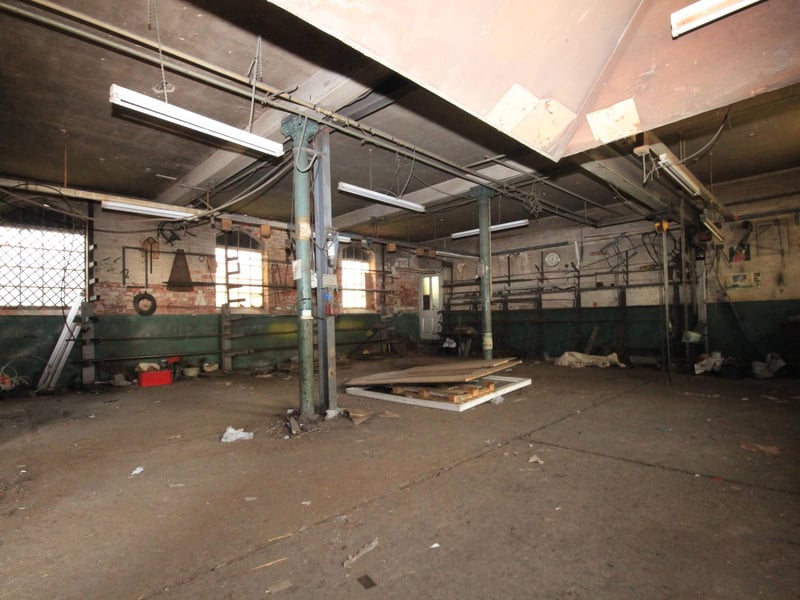 The building will go under the hammer on Thursday, May 27.