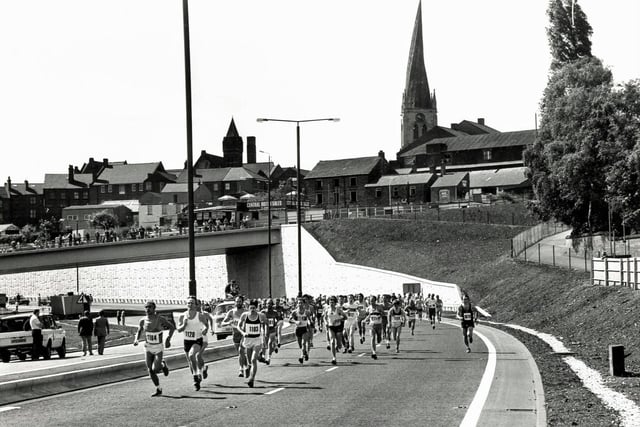 Fun runners test out the Chesterfield bypass in 1985.