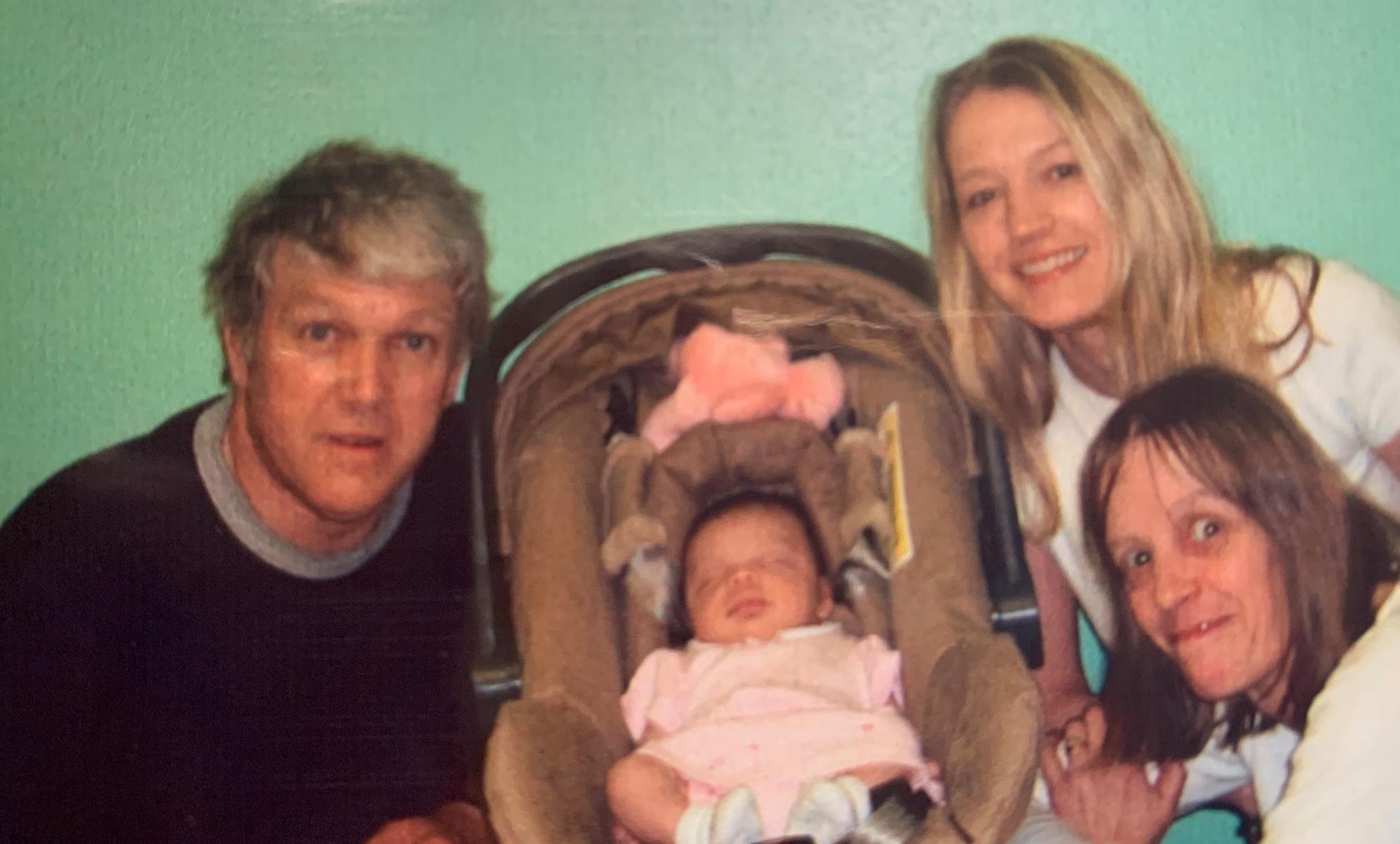 Daughter to take on Derbyshire Three Peaks challenge for Ashgate Hospicecare in memory of her dad - Vimarsana News