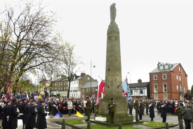 Bennetthorpe cenotaph, Remembrance Day, 2002.