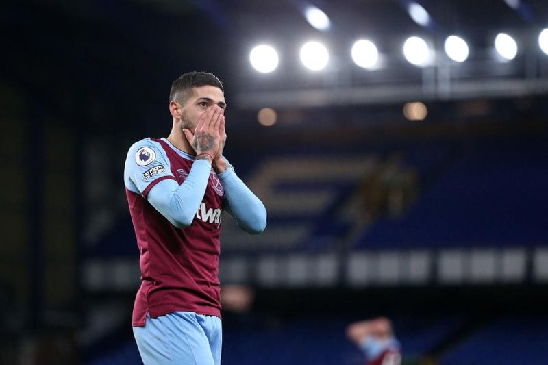 West Ham have set an asking price of £15 million for Argentine midfielder Manuel Lanzini. (Football Insider)

(Photo by Alex Pantling/Getty Images)