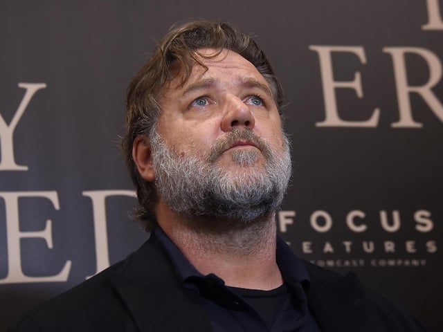 An Oscar-winning actor famed for his role in Gladiator, Crowe is an obvious first pick as one of Leeds United's most famous fans. Of course, Crowe narrated the fly-on-the-wall Amazon Prime documentary 'Take Us Home' detailing the Whites' 2018/19 season.