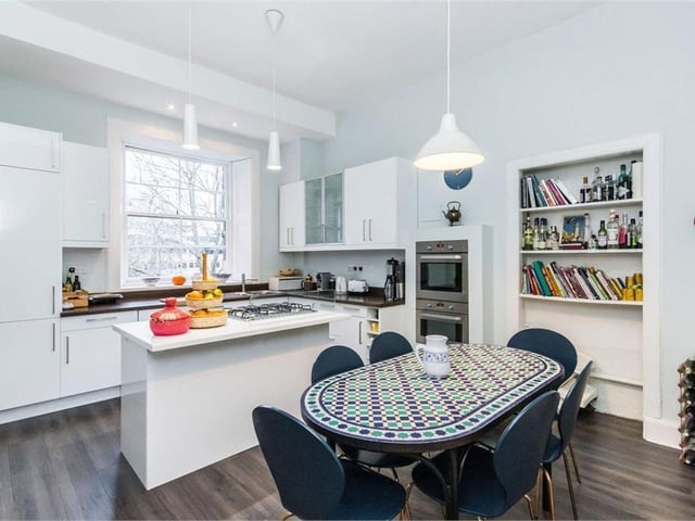 Dining kitchen.