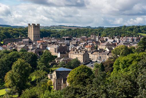 Richmond is a dynamic market town beautifully set on the banks of the River Swale. The town enjoyed a prosperous period through the Georgian era and is still well populated with architecture from it's vibrant past.