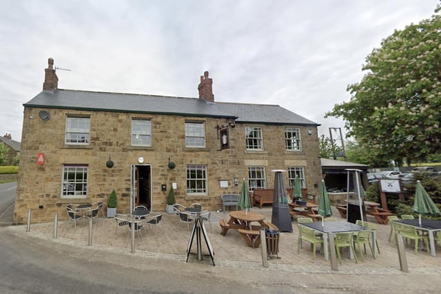 This pub has a 4.6/5 rating based on 1,013 Google reviews. One customer said: “ Top class food. Wonderful friendly staff and excellent service.”