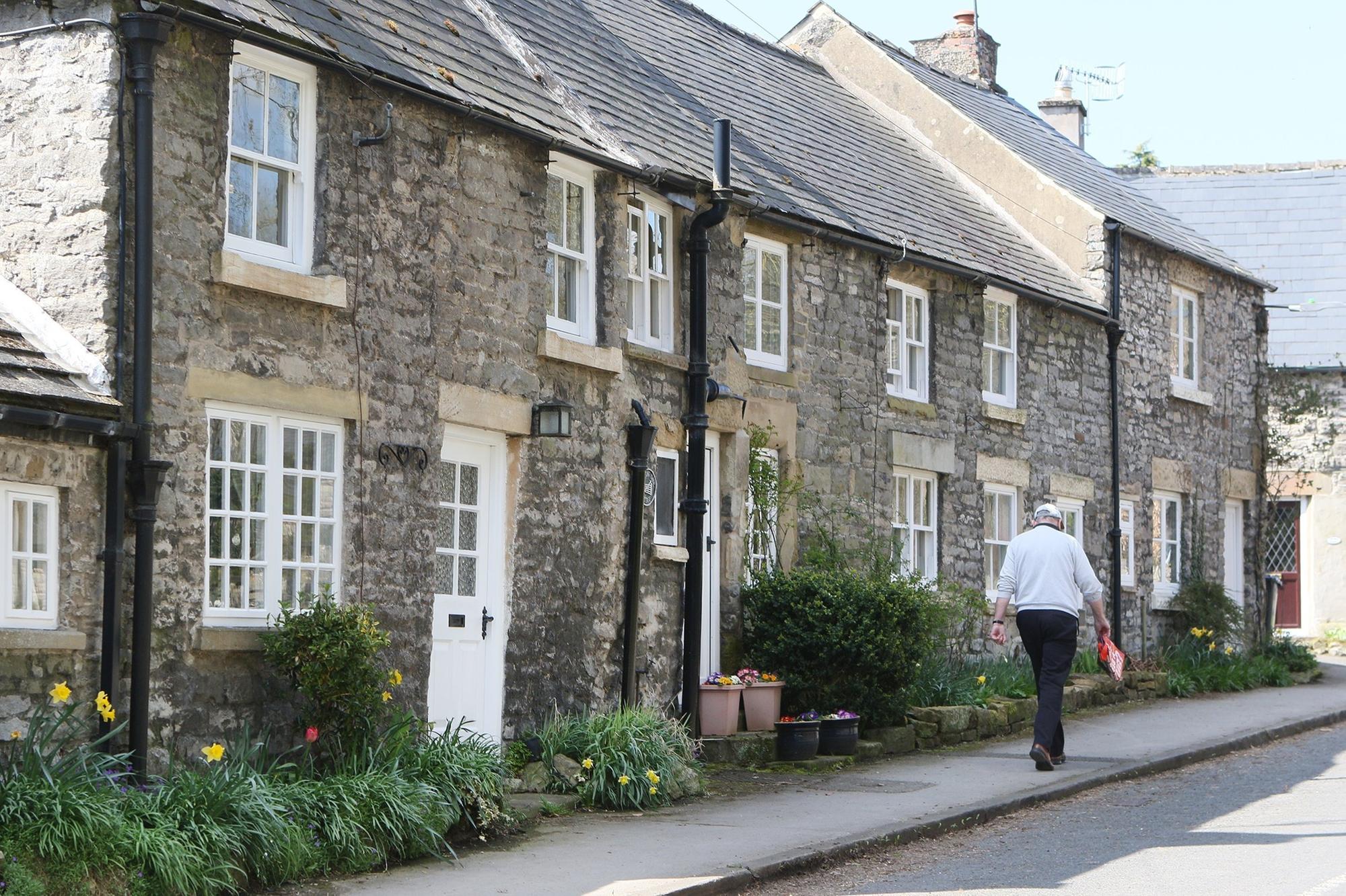 Great Longstone is ideal to visit if you’re looking to enjoy a relaxed stroll amid scenic surroundings.