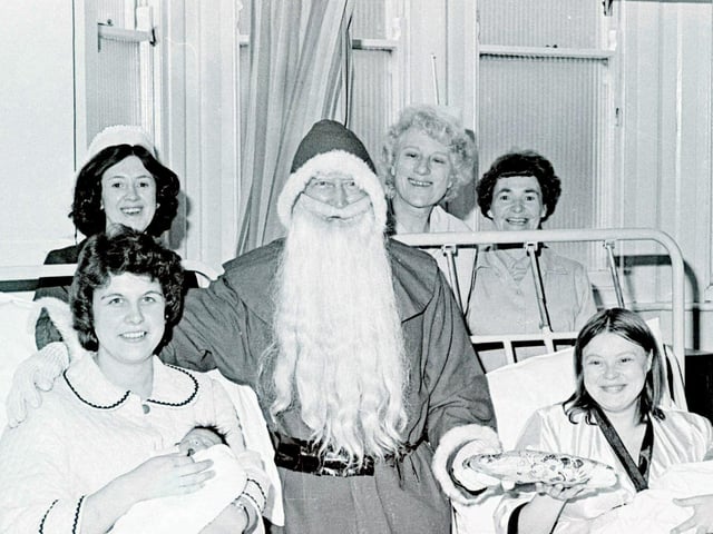 Santa pays a visit to Heanor maternity hospital, December 1981.