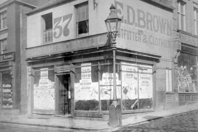 Retro Derbyshire, South street Ilkeston in the 1900s.