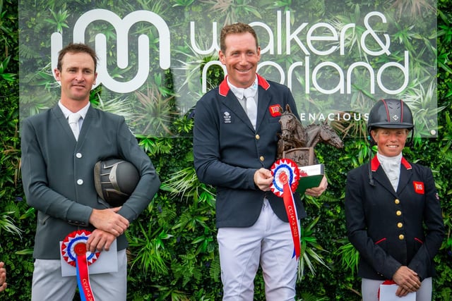 Thomas Carlile (France, second), Oliver Townend (GB, first), Ros Canter (GB, third), on the winners' podium at the Chatsworth International Horse Trials.