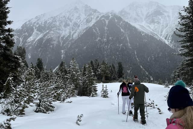 Walkers brave a snow shoe hike in Kühtai