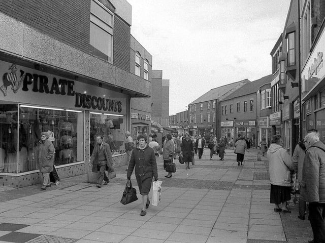 Lowe Street, Sutton-in-Ashfield, taken in April 1991