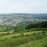 I’ve discovered these scenic spots while exploring Derbyshire and the Peak District – which are perfect to visit over the autumn months