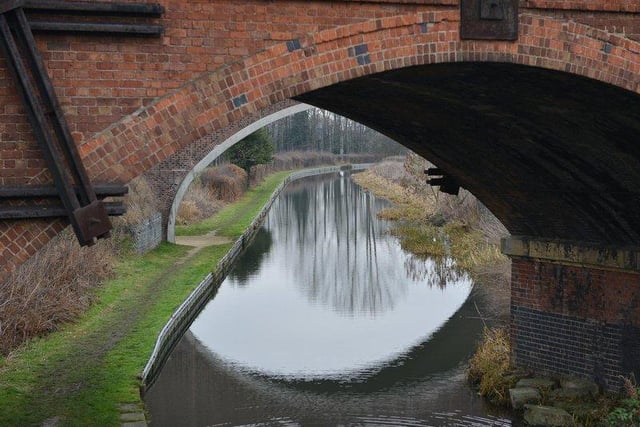 Chesterfield Canal has how many locks? A) 42; B) 59; C) 65