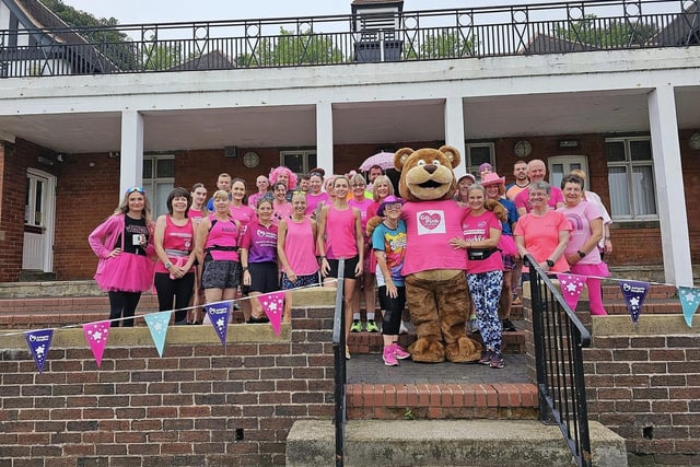 A fun run was held to raise money for the hospice as part of Go Pink for Ashgate.