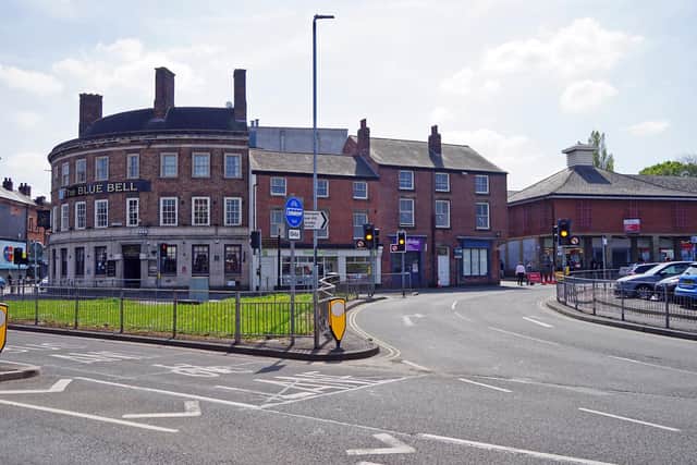 Transition Chesterfield have warned of issues with a number of town centre pedestrian crossings.