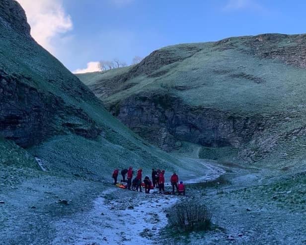 Both walkers had injured themselves in icy conditions. 
Image: EMRT
