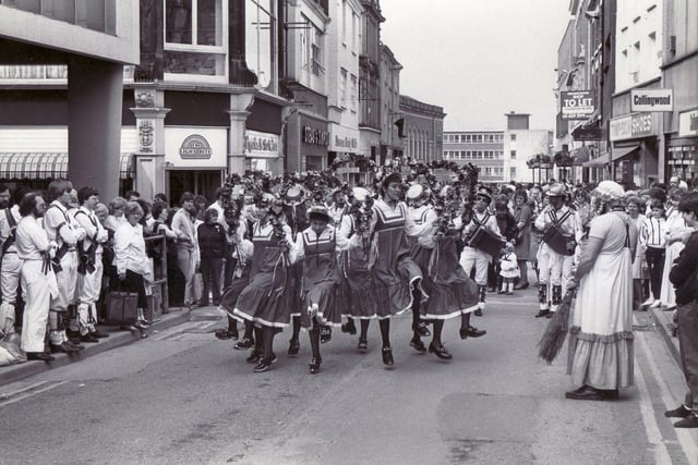 Street entertainment in Chesterfield - 18th May 1985