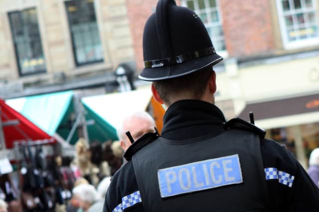 Tony Wetton has called for pay rises for Derbyshire officers.