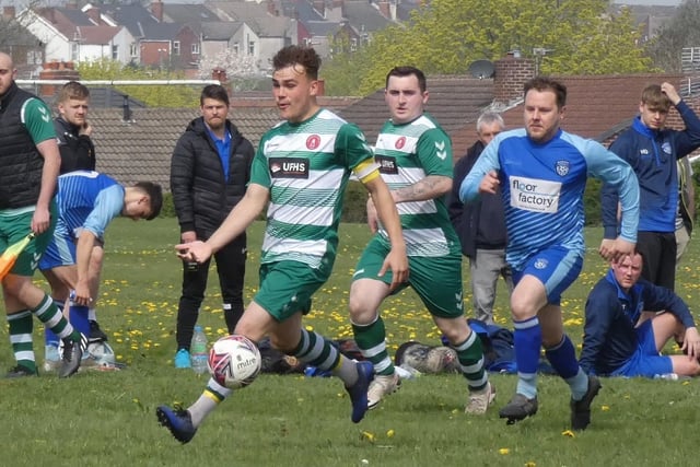 Dronfield Town (green) romped to a 6-2 win over Shinnon in Division Three in April.