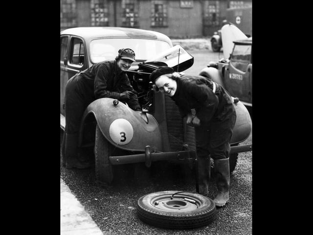 ATS motor repairs in Portsmouth during the Second World War