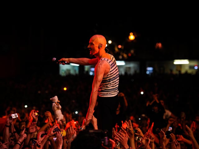 The lead singer of the British rock band James, Tim Booth is friends with former Whites title winner Gordan Strachan and has been a fan since he was eight-years-old.