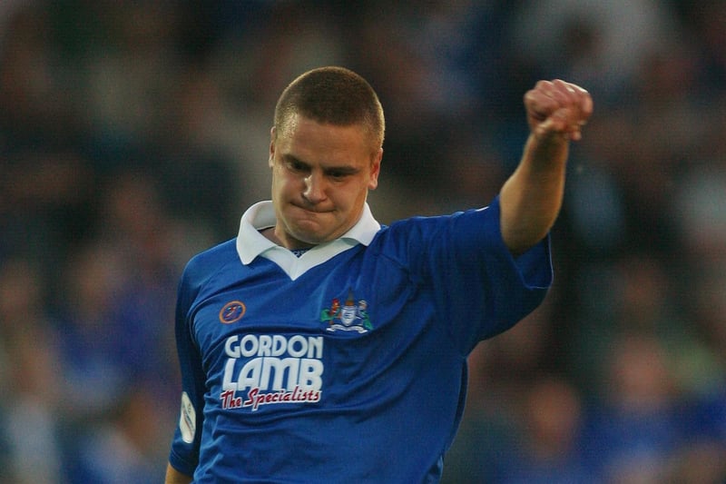 Kevin Dawson began his career with Nottingham Forest. After leaving Forest, Dawson spent three seasons with Chesterfield, making 51 league appearances. He scored just the once during that time, in a game against Huddersfield Town.