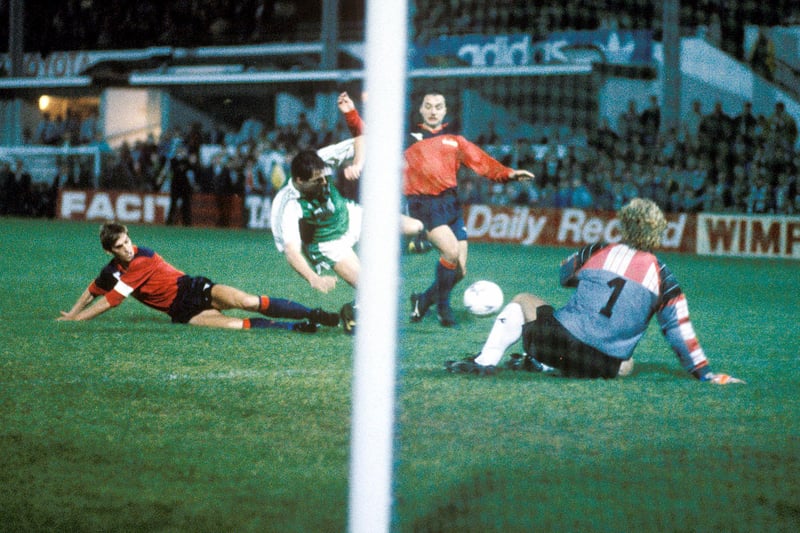 Keith Houchen was fouled in the first leg and had a great chance to fire Hibs in front...