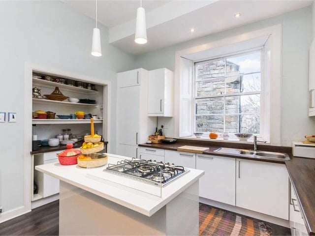 Dining kitchen.