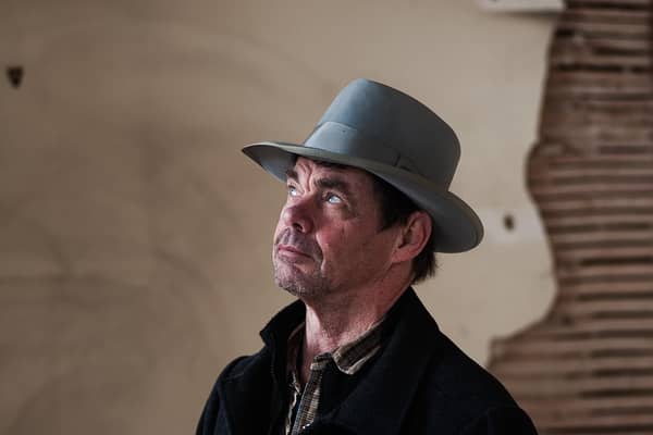 Rich Hall's Hoedown Deluxe tours to Chesterfield Pomegranate Theatre on March 6.