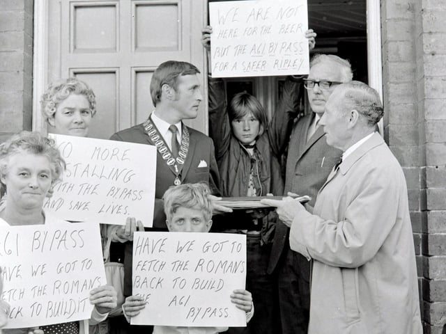 Ripley A61 bypass protest and petition, November 1971.