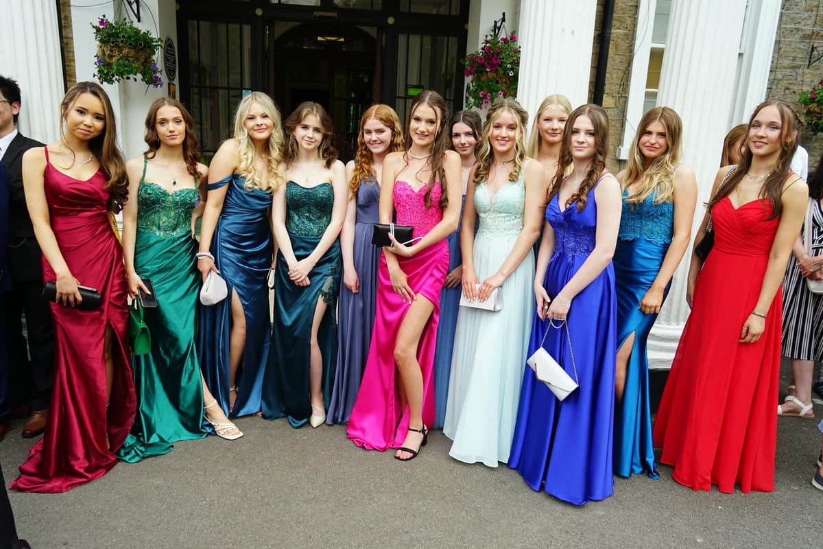 Perryfields Prom Chesterfield students celebrate at Brookfield Community School prom night