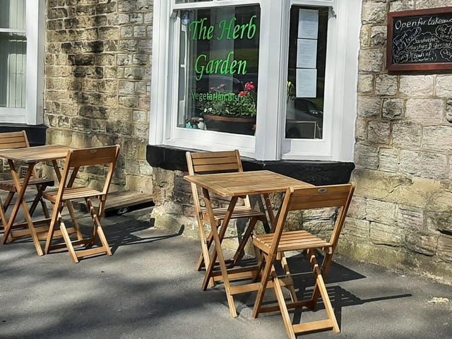 I’d been wanting to pay a visit to this place for months and I finally made it there on a warm day andsat outside pleasantly watching the world go by.
Everything is vegetarian and 95% of the menu was vegan and I found myself in an unfamiliarsituation – I was spoilt rotten for choice.
I was told to try the goodness bowls by multiple people and I’m so glad that I did. A full meal with starters and deserts is less than £12.