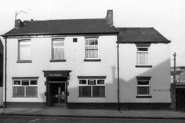 The Mason's Arms at the foot of Chatsworth Road. The pub still exists but today operates as the populat Junction Bar