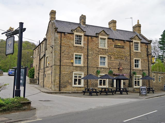 The Wheatsheaf Hotel is another great option for pub lovers wanting to enjoy a pint or a delicious meal in Baslow after exploring the Peak District National Park.