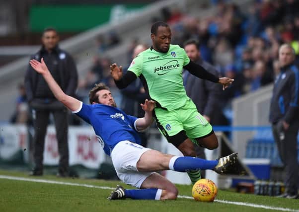 Picture by Howard Roe/AHPIX.com;Football;Skybet; League Two;EFL;
Chesterfield v Colchester United
30/12/2017  KO 3.00 pm; Proact Stadium ;
copyright picture;Howard Roe;07973 739229

Chesterfield's Jak McCourt tackles  Colchester's   Kyel Reid