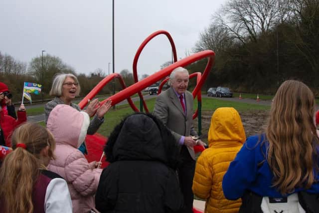 MP Dennis Skinner at the unveiling of the sculpture in Doe Lea.