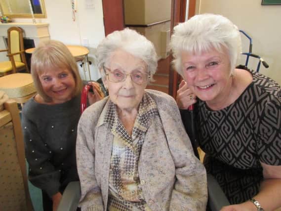 Nora with nieces Sue Heywood (left) and Angela Bacon.