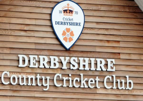Derbyshire have signed Harry Podmore from Middlesex.
