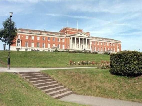 4,000 Chesterfield residents will be sent a survey asking them to rate how Chesterfield Borough Council is performing.