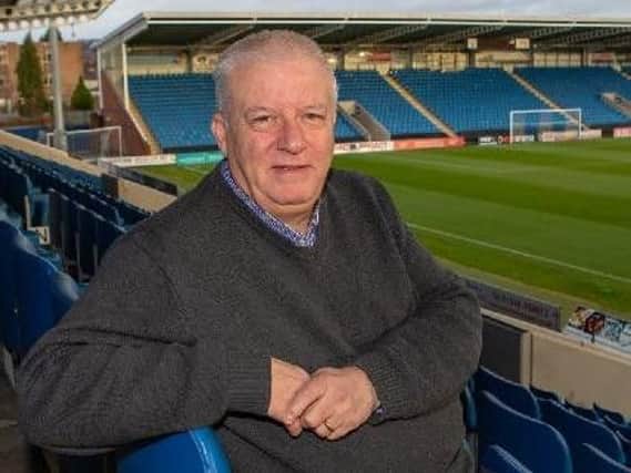 Graham Bean is to leave his role as Chesterfield FC chief executive.