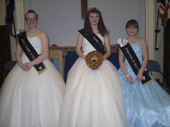 Junior Queen of the Peak 2013 Lauren Britain-Cartiledge with Junior Queen of the Peak 2012 April Kilgariff (left) and Princess of the Peak 2012 Charlotte Jodrell (right), both from Chapel. Photo contributed.