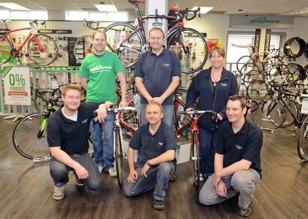 JE James cycles Chesterfield. Back Dean Poole, Mick Barr, Shirley Bailes, Front Ben Laver, Steve Hibberson and Andy Keeton.
